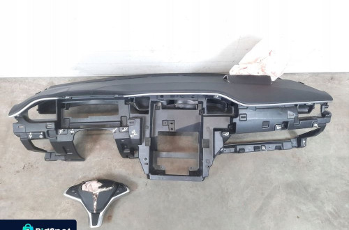 KONSOLA DESKA AIRBAG STELAŻ EUROPA TESLA S