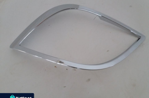 RAMKA LAMPY OBUDOWAREFLEKTOR DAF XF 106