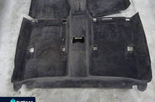 DYWAN PODŁOGA WYKŁADZINA MERCEDES W202 SEDAN NR115
