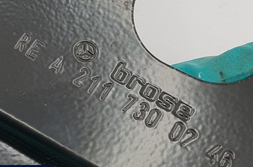 MECHANIZM PODNOŚNIK SZYBY PRAWY TYŁ MERCEDES W211