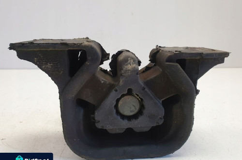 Opel Meriva A OPC 1.6 T turbo PODUSZKA SILNIKA