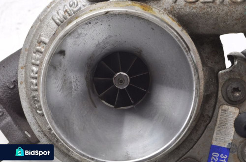 VOLVO V40 II 2.0 D3 TURBINA TURBO 31380220