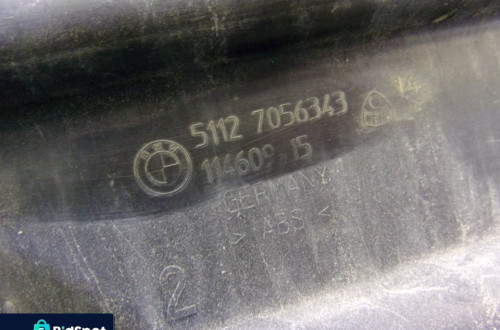 ŚLIZG ZDERZAKA ŚRODKOWY BMW E60 51127056343
