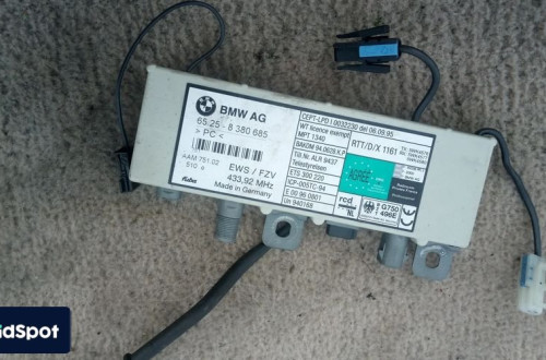 bmw e39 5 wzmacniacz antenowy 8380685