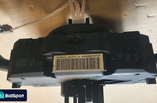 PRZEŁĄCZNIK ZESPOLONY PAJĄK PEUGEOT / CITROEN nr 96608847XT