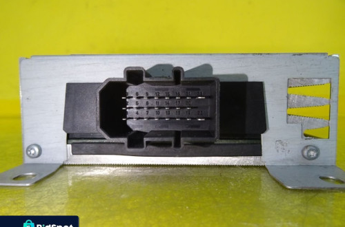 WZMACNIACZ STEROWNIK AUDI A4 B6 B7 8E5035223 NR7