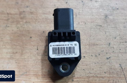MERCEDES A KLASA W169 CZUJNIK UDERZENIA BOCZNEGO A1698202226