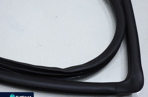 USZCZELKA DRZWI PRAWY PRZÓD HONDA FR-V