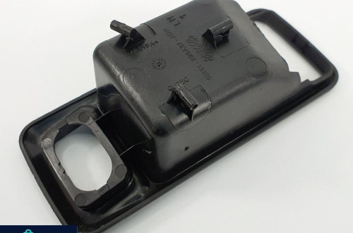 OSŁONA KLAMKI DRZWI LEWA FORD FOCUS MK2 CABRIO