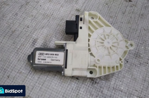 AUDI A4 B8 SINICZEK SZYBY PRAWY PRZÓD 8K0959802 FV