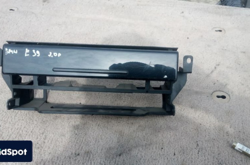 bmw e39 5 dekor ramka radia 8234684