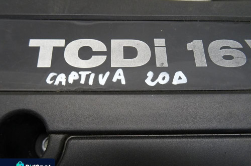 CHEVROLET CAPTIVA 06-10 2.0D POKRYWA SILNIKA