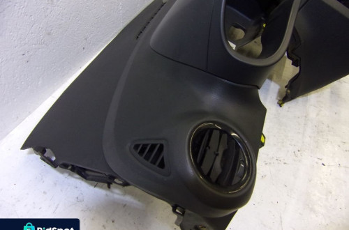 DESKA ROZDZIELCZA OPEL CORSA D