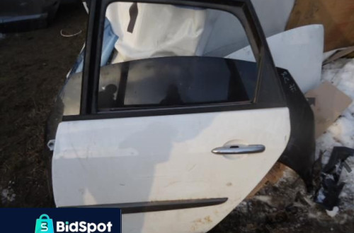 RENAULT SCENIC II DRZWI LEWY TYŁ TYLNE