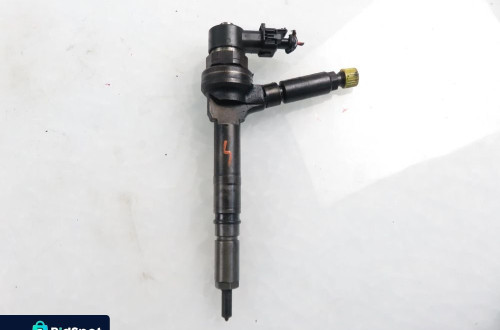 WTRYSKIWACZ OPEL ASTRA H 1.7 CDTI  0445110175
