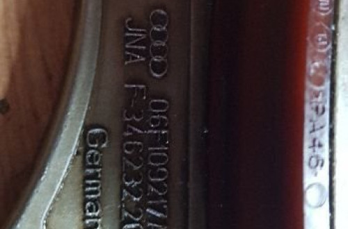 AUDI VW 2.0 FSI TFSI NAPINACZ ROZRZĄDU 06F109217A