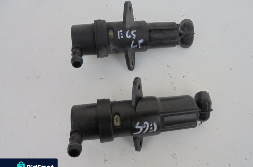 DYSZA SPRYSKIWACZ LAMPY XENON LEWY PRAWY E66 E65 LIFT F-VAT