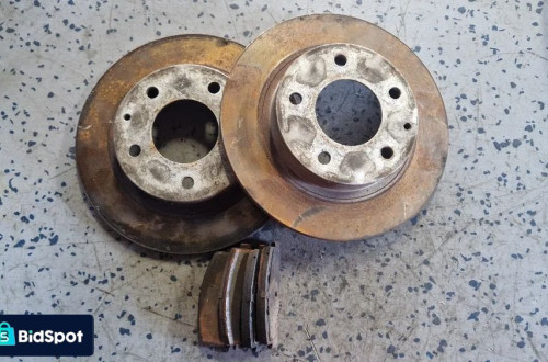 MAZDA 626 GE TARCZE HAMULCOWE KLOCKI TYŁ