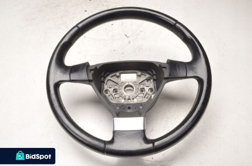 VOLKSWAGEN TIGUAN I KIEROWNICA SKÓRZANA