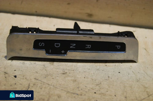 WYŚWIETLACZ ZMIANY BIEGÓW WYBIERAK 4F1713463B AUDI A6 C6 4F1713463C
