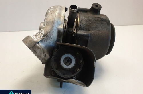 BMW E90 E91 2.0 D TURBOSPRĘŻARKA TURBO