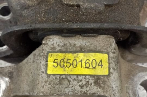 PODUSZKA SILNIKA ALFA ROMEO 159