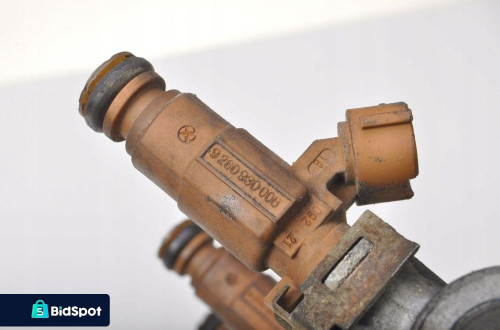 CARENS I 1.8 i LISTWA WTRYSKOWA WTRYSK 9260930008