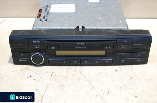 RADIO FABRYCZNE 1Z0035152D SKODA OCTAVIA II LIFT