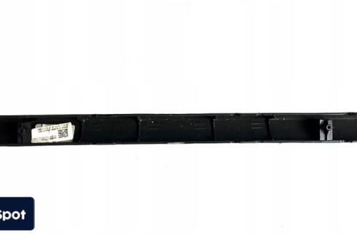 KIA VENGA 15- LIFT LISTWA ZDERZAKA ŚRODKOWA PRZÓD