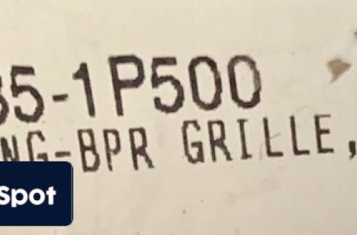 KIA VENGA 15- LIFT LISTWA ZDERZAKA ŚRODKOWA PRZÓD