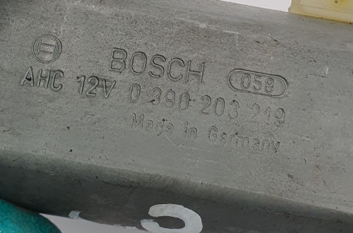 SILNICZEK REGULACJI FOTELA LEWY VOLVO XC90