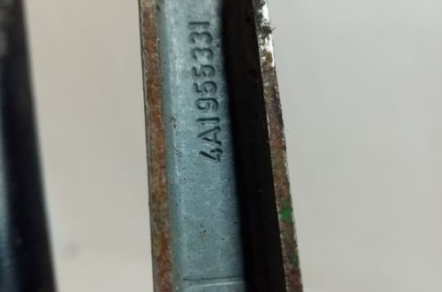 MECHANIZM WYCIERACZEK PRZÓD AUDI 100 C4