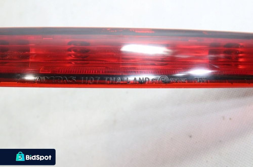 Lampa tyl swiatlo trzeci Stop 3 M. Space Star II 2