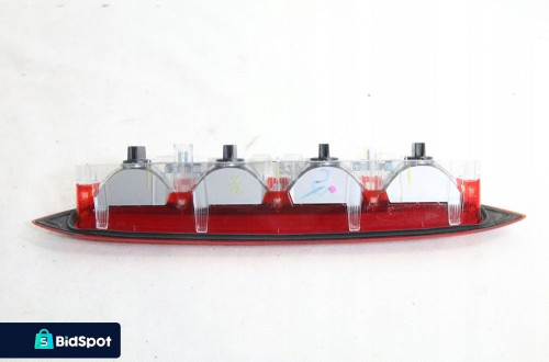 Lampa tyl swiatlo trzeci Stop 3 M. Space Star II 2