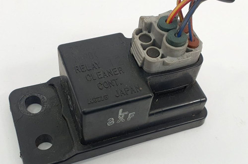 PRZEKAŹNIK SPRYSKIWACZY MAZDA RX-8 33000-61016