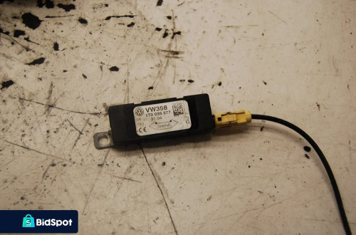 WZMACNIACZ ANTENOWY 1T0035577Q VW TOURAN CROSS LIFT 2.0 TDI 1T0035577H 1T0035577/ 1T0035577P 1T0035577