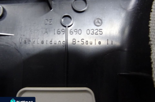 OSŁONA SŁUPKA ŚRODKOWA MERCEDES W169 A-KLASA NR55