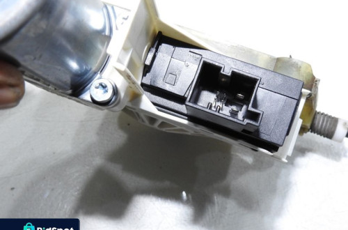 MECHANIZM SZYBY PRAWY PRZÓD AUDI A6 C6 4F0959802D