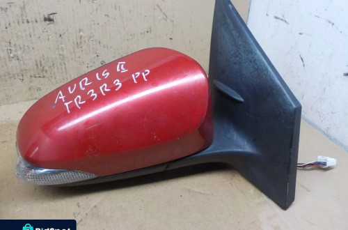 TOYOTA AURIS II 1.33 B LUSTERKO LEWE LUB PRAWE TR3R3 UK