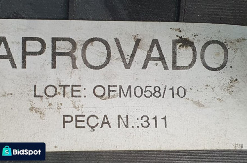 UCHWYT PODUSZKI KIEROWCY VOLVO XC90