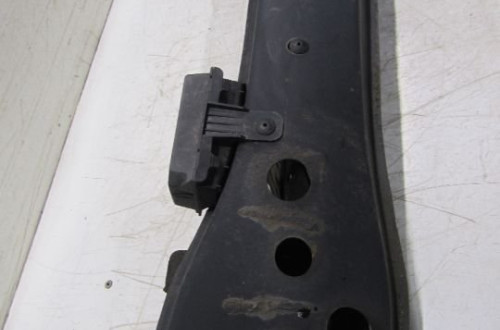 Vw T5 2.5TDI EU belka zderzaka przód