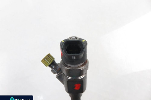 WTRYSKIWACZ RENAULT TRAFIC II 1.9 DCI 7700111014 0445110021