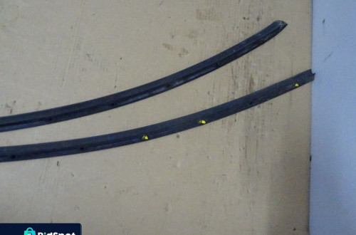 USZCZELKA GUMA KAROSERII PROGU DRZWI OPEL ASTRA IV J 5D HB NR160