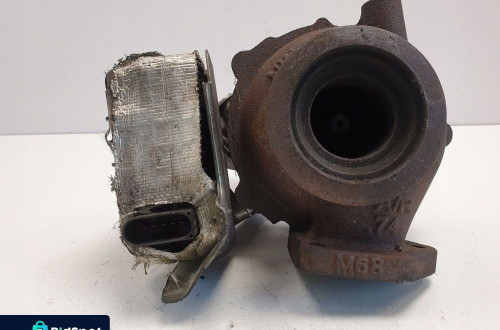 BMW E87 2.0 D TURBOSPRĘŻARKA turbo 7793865
