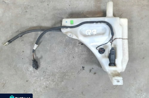 ZBIORNICZEK SPRYSKIWACZY AUDI Q7 4L0955453A