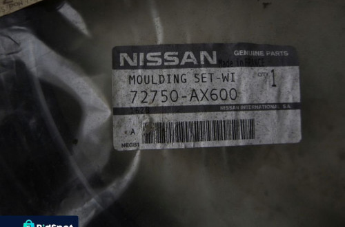 NISSAN MICRA 12 USZCZELKA SZYBY PRZÓD 72750AX600