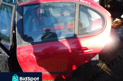 SEAT LEON 00r. DRZWI LEWY TYŁ TYLNE