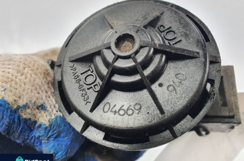 ZAWÓR JEEP GRAND CHEROKEE