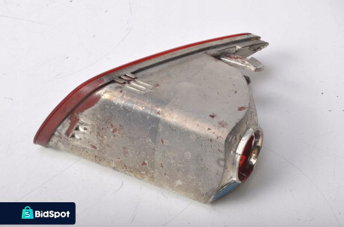 FORD FIESTA MK8 LAMPA PRZECIWMGIELNA LEWY TYŁ