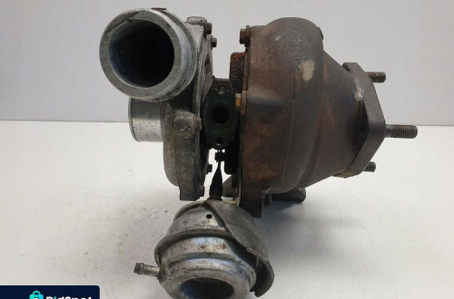 Volvo S60 V70 2.4 D5 TURBOSPRĘŻARKA turbo 8653122